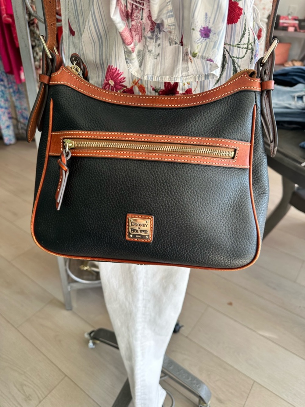 Dooney & Bourke Pebble Grain Piper Crossbody Black Tan Leather Bag - Picture 5 of 9